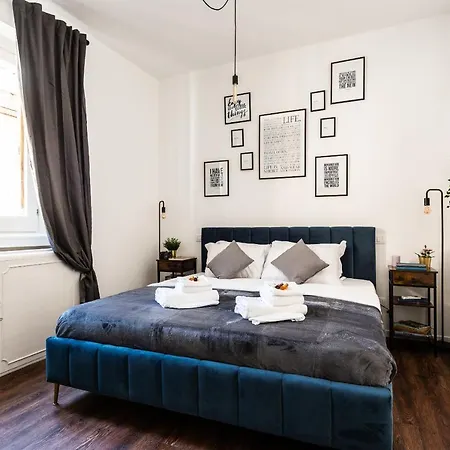 Via Del Corso Appartement Rome
